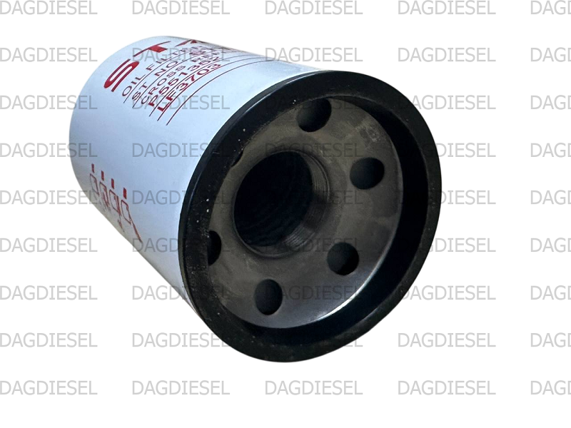 Масляный фильтр John Deere RE59754, ST10915, P551352, Р551352 Масляный фильтр John Deere RE59754, ST10915, P551352, Р551352, LF3703, С0070, W925, C7603, RE59574, SO10006, SP9830