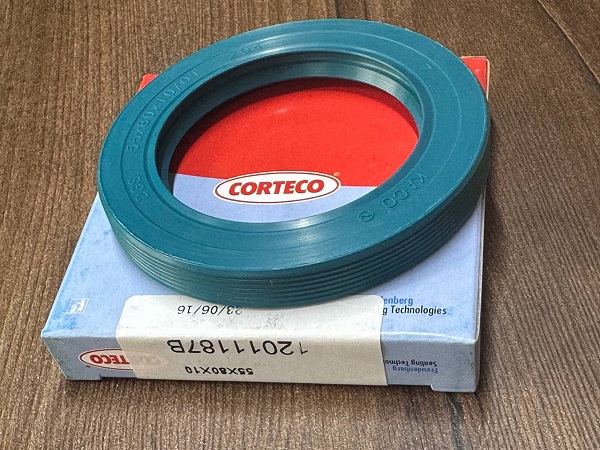 Сальник хвостовика JCB 904/20172, 904/50023, 904/50001, 904/50019, 12011187B, ZF 0770 080 073, 215103290, 215202290, Carraro 025249, AZ12020